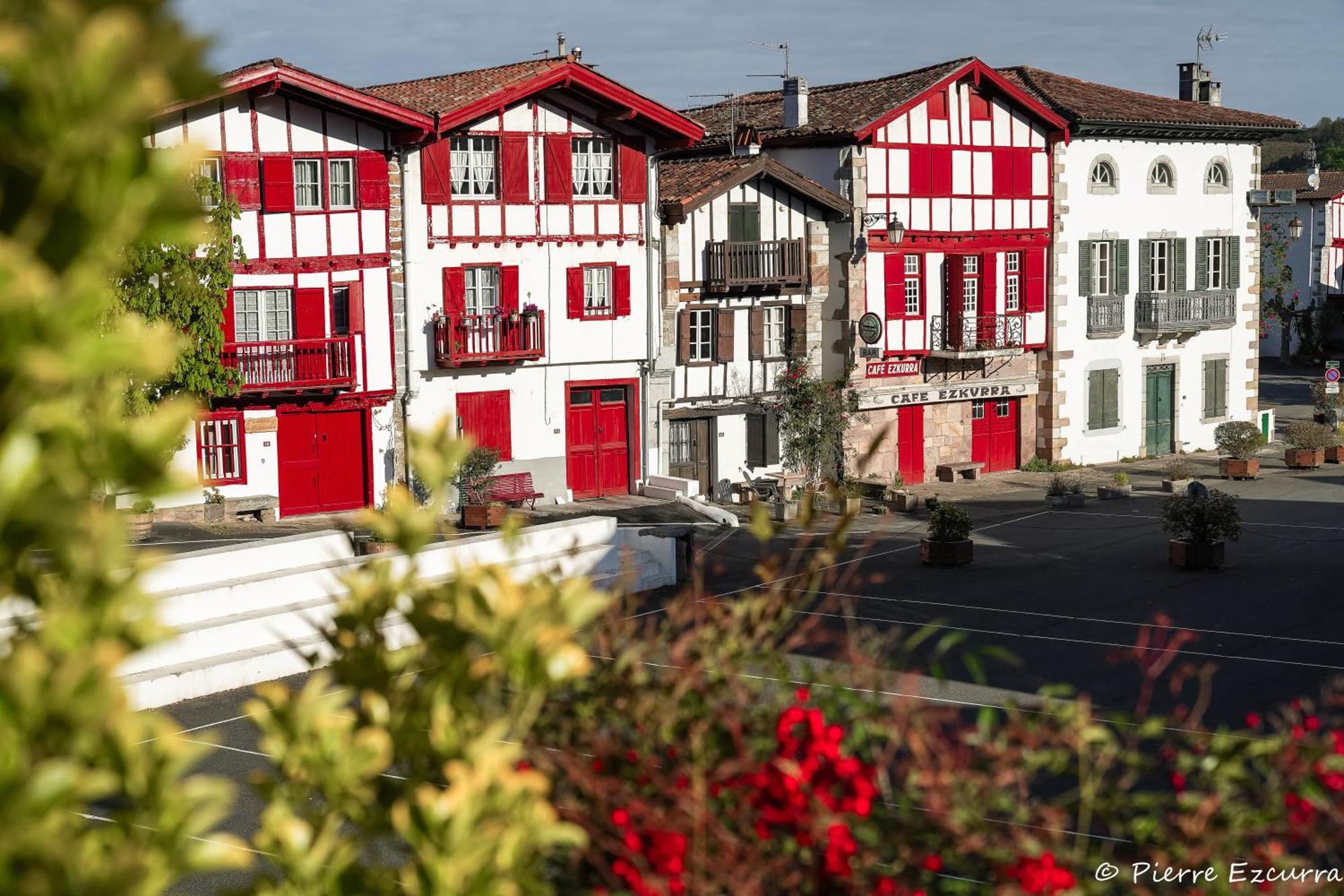 Hotel Ithurria - Teritoria Aïnhoa Eksteriør bilde